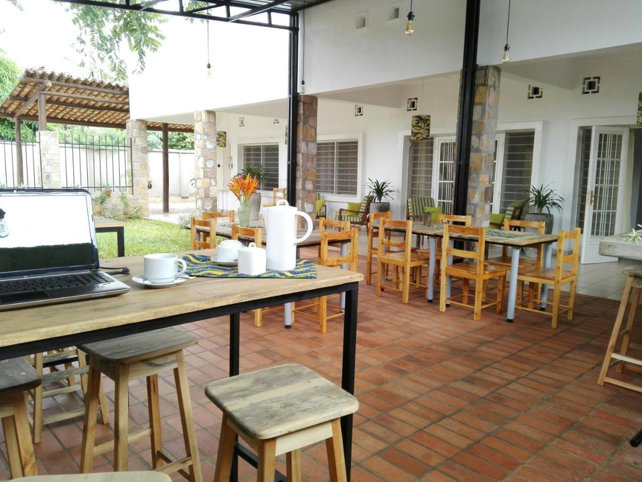 Urban Lodge Bujumbura Esterno foto